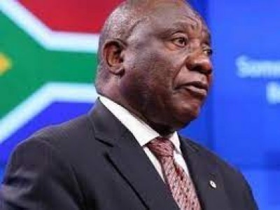 Afrique du Sud : Cyril Ramaphosa accusé d'avoir séquestré des cambrioleurs  après la découverte de plusieurs millions de dollars