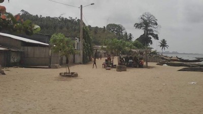 Côte d'Ivoire :  Grand-Bassam, trois enfants d'une même famille noyés dans une marre de boue dans le village de Vitré 1 inhumés le 9 juin 2022
