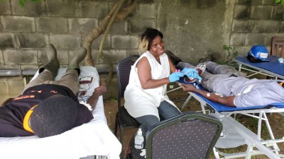 Côte d'Ivoire :    Journée mondiale du don de sang, des chauffeurs professionnels ravitaillent le CNTS avec plusieurs poches de sang
