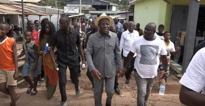 Côte d'Ivoire : Pierre Dimba à Agboville pour dire «Yako» à ses «parents» victimes d'inondation