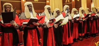 Ghana :  Les juges remettent les pendules à l'heure sur des accusations de salaires