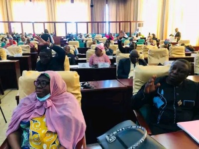 Cameroun : Assemblée nationale, opposition et pouvoir se déchirent sur le débat de l'orientation budgétaire