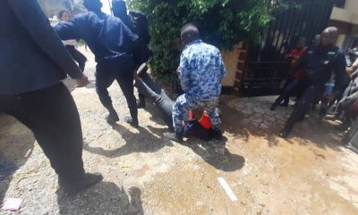 Guinée : Arrestation brutale de trois cadres du FNDC pour des « propos sur internet »