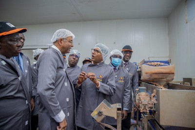 Côte d'Ivoire : Le PM Achi inaugure l'usine de transformation de noix de cajou Dorado Ivory, d'une capacité de 60 000 tonnes/an