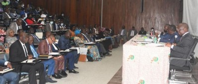 Côte d'Ivoire : Pierre Dimba rassure les syndicats de la santé de la détermination de l'État  à traiter avec efficacité toutes leurs préoccupations