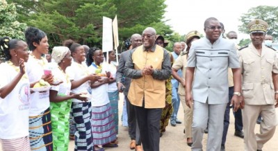 Côte d'Ivoire : Lutte contre la vie chère, Amédé Kouakou honore les  braves femmes qui œuvrent  inlassablement pour approvisionner les marchés de Toumodi et au-delà