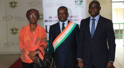 Côte d'Ivoire :    Beugré Rhouoy Constantin succède à Benjamin Malan à la tête de l'Union des Diplomates de carrière et annonce que la « question du statut sera au centre des débats avec la tutelle »