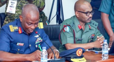 Côte d'Ivoire : Des officiers de l'école de guerre de l'air du Nigeria veulent s'inspirer du modèle ivoirien en matière de sécurité