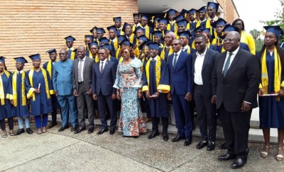 Côte d'Ivoire : ENSEA, sortie des dernières promotions des filières ITS et AD ainsi que les ISE, Nialé Kaba les exhorte à valoriser leur diplôme