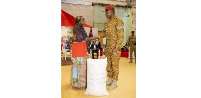 Burkina Faso : Opération de distribution de vivres et de cash transfert pour les personnes vulnérables