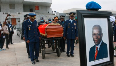 Angola-Congo: Denis Sassou Nguesso attendu dimanche à Luanda aux obsèques d'Eduardo dos Santos