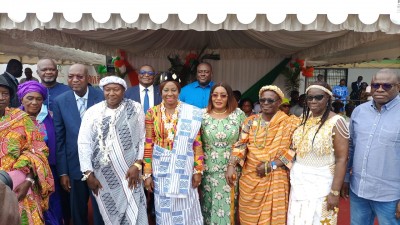 Côte d'Ivoire :    Abobo, la communauté Agni du District autonome de la Comoé magnifie Kandia Camara pour avoir nommé l'une des leurs conseillère spéciale
