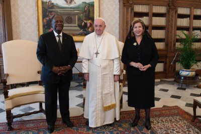 Côte d'Ivoire : Alassane Ouattara échange avec le Pape François et s'envole pour New York
