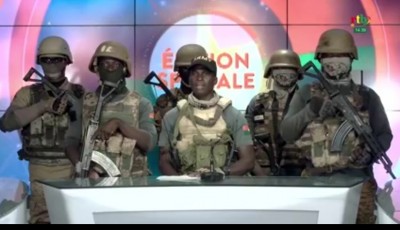Burkina Faso : Les nouveaux putschistes accusent le président déchu de planifier une contre offensive