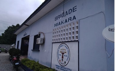 Côte d'Ivoire : A la vue d'une patrouille de la Gendarmerie trois individus prennent la fuite abandonnant leur colis contentant des armes de guerre