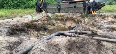 Nigeria :  Vol de pétrole brut, découverte d'un pipeline illégal de quatre km
