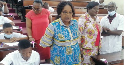 Côte d'Ivoire :   Plus de 4500 étudiants des INFAS affrontent les épreuves pour la certification du diplôme d'Etat, les admis seront mis sur le marché dans un an