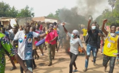 Tchad : Sept partis politiques interdits d'activité pour trois mois, opposition et gouvernement s'accusent après le jeudi noir