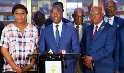 Côte d'Ivoire : Les Sénateurs examinent le  projet de loi afin  de permettre aux  collectivités territoriales d'être représentées au sein du Conseil de District autonome