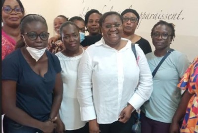 Côte d'Ivoire : Octobre rose, lutte contre le cancer du sein, dépistage de 26 femmes de l'Institut Pasteur au CNRAO
