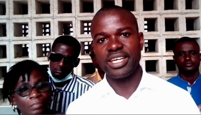 Côte d'Ivoire :   Boycott et marche contre la session de recrutement, les Docteurs non recrutés divisés