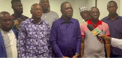 Côte d'Ivoire : Chauffeur de taxi tué à Yopougon, après une rencontre avec le ministre des transports, les grévistes reprennent le travail