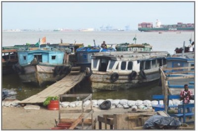 Côte d'Ivoire : Transport informel, vers la réforme du secteur des Gbaka, taxis communaux et pinasses