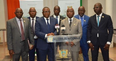 Côte d'Ivoire : Le  projet de loi « controversé » concernant  la presse en ligne adopté par les Députés