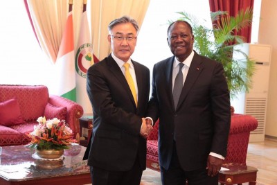 Côte d'Ivoire :    En fin de mandat, l'Ambassadeur de la Corée fait ses adieux Ouattara qui espère que la Côte d'Ivoire atteindra un jour le niveau de développement de ce pays