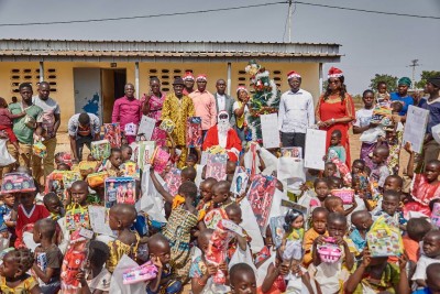 Côte d'Ivoire : Ferké, un conseiller du président Ouattara fait parler son cœur, des milliers d'enfants en joie