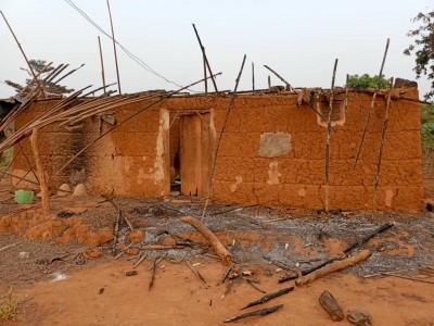Côte d'Ivoire : Daloa, une bagarre entre jeunes de deux communautés fait au moins 10 blessés, des maisons incendiées
