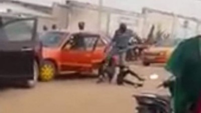 Côte d'Ivoire : Soubré, un Gendarme bastonnant un chauffeur de taxi dans une vidéo  mis aux arrêts