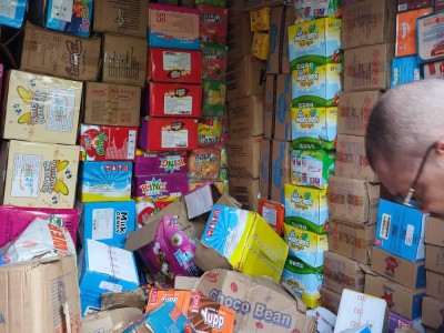 Côte d'Ivoire : Une saisie de 10 tonnes de produits périmés d'une valeur de 100  millions de FCFA à Koumassi