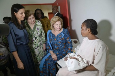 Côte d'Ivoire : Yamoussoukro, Dominique Ouattara visite l'Hôpital Catholique Saint Joseph Moscati
