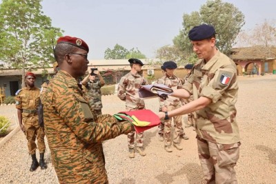 Burkina Faso : Après le départ de la force Sabre, Ouagadougou souhaite celui de tous les coopérants militaires français