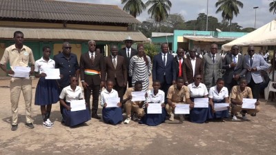 Côte d'Ivoire : 1105 prises en charge scolaire pour l'année scolaire 2022 - 2023 de la part du District Autonome de Yamoussoukro