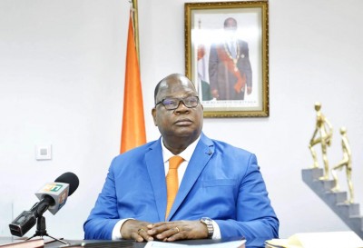 Côte d'Ivoire : Le Ministre des Eaux et Forêts Laurent Tchagba réitère le retrait du miel et le beurre de karité de la liste des produits ligneux