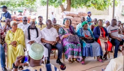 Côte d'Ivoire : Bouaké, Sidi Touré soulage les musulmans du Gbêkê avec 20 tonnes de vivres
