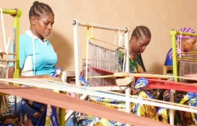 Burkina Faso : Le gouvernement veut promouvoir le port des tissus locaux