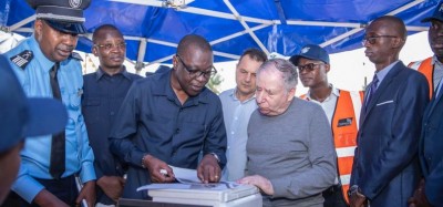 Côte d'Ivoire :   Le SG des Nations Unies pour la sécurité routière à Abidjan, visite un barrage intelligent et les installations de Quipux en compagnie d'Amadou Koné