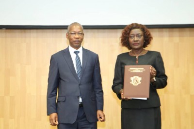 Côte d'Ivoire :   Promotion des institutions à travers le système éducatifs et accès à la lecture, 400 bibliothèques reçoivent des dotations de plus de 1500 manuels