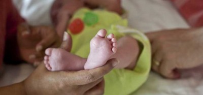 Ghana :  Carte d'identité pour bébés à la naissance