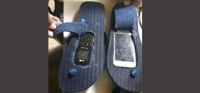 Côte d'Ivoire : Interdits dans les salles d'examens, un candidat au BEPC camoufle  ses portables dans ses sandales