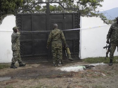 Ouganda : Au moins 41 morts dont des étudiants dans une attaque jihadiste contre un lycée