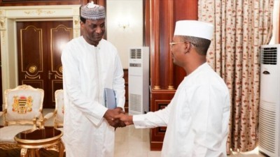 Niger-Tchad : Le Premier ministre Ali Mahaman Lamine Zeine rencontre Mahamat Déby à N'Djamena