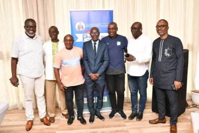 Côte d'Ivoire :   2e édition du prix Pape Diouf, la presse sportive africaine veut honorer la mémoire de l'ex-président de l'Olympique de Marseille à Abidjan