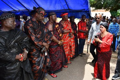 Côte d'Ivoire : 40 jours après de décès de son époux, Henriette Bédié de retour à Daoukro pour annoncer officiellement  la mauvaise nouvelle à ses beaux-parents