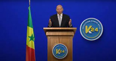 Sénégal : Karim Wade annonce son retour imminent après sept ans d'exil au Qatar