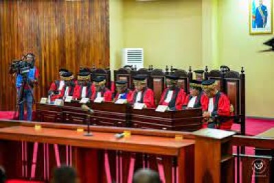 RDC : La cour constitutionnelle confirme la réélection de Félix Tshisekedi