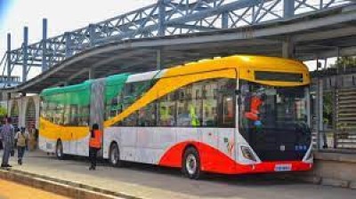 Sénégal : Macky Sall inaugure le premier réseau de bus 100% électriques